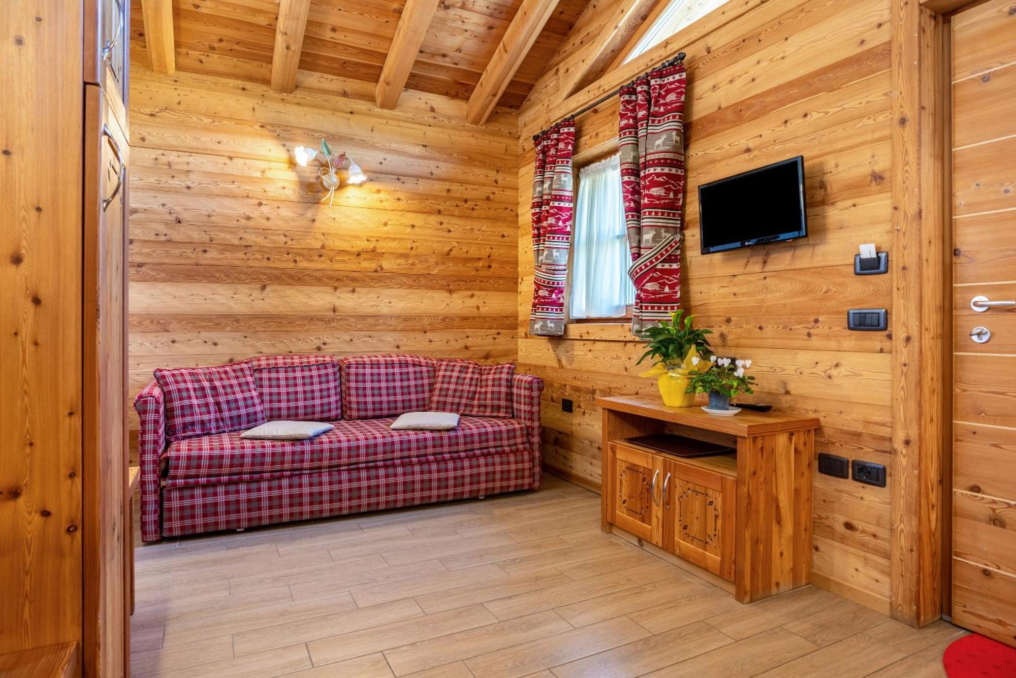 Chalet Camping Fae 3 Villa Madonna Exteriör bild