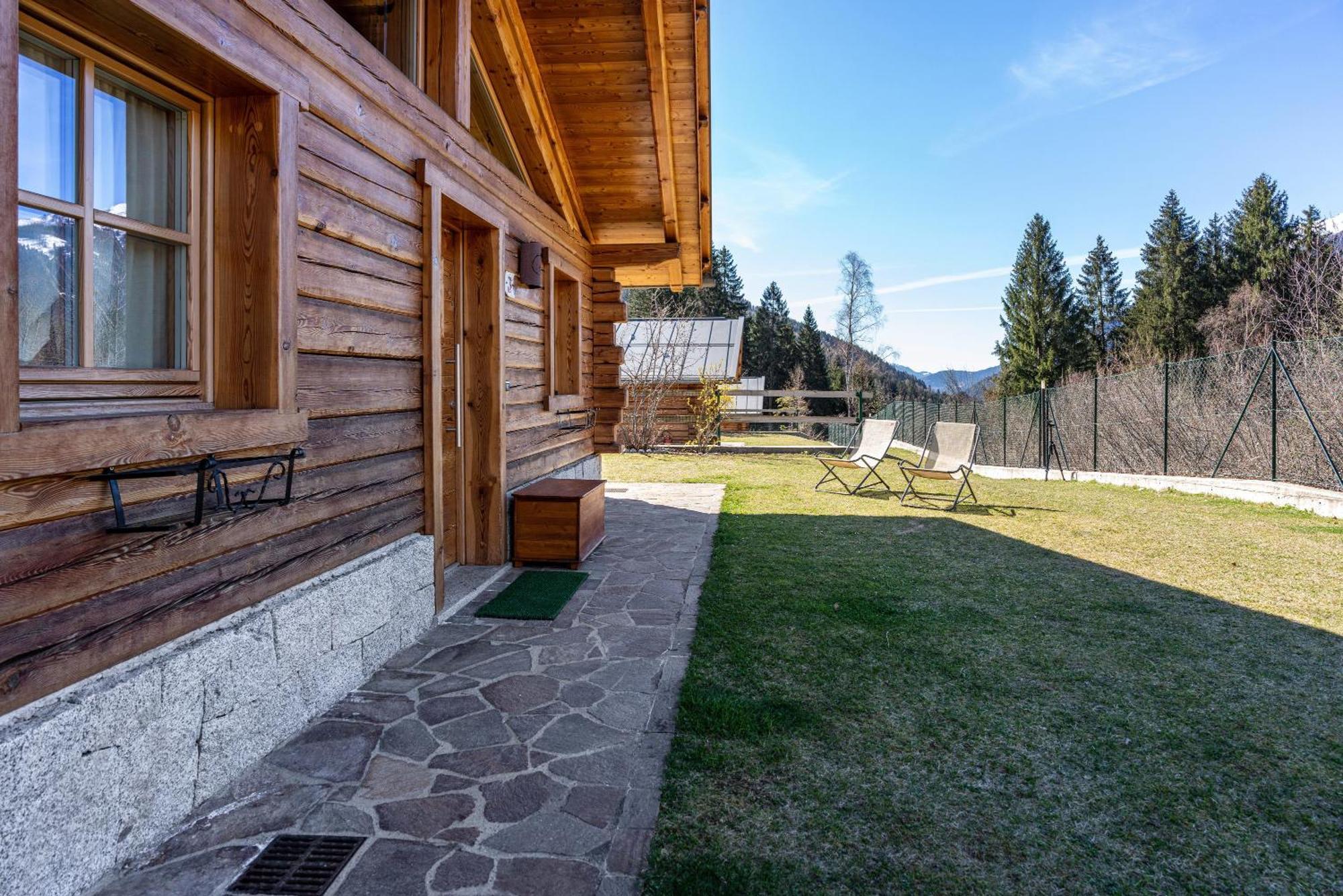 Chalet Camping Fae 3 Villa Madonna Exteriör bild